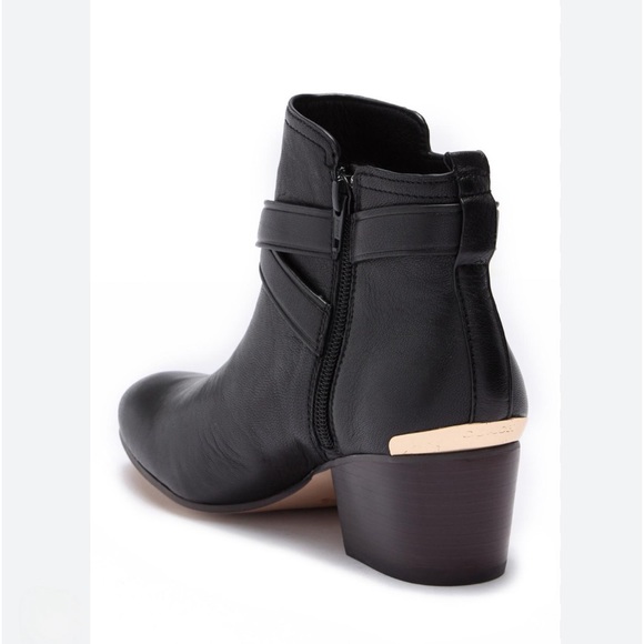 Coach Pauline Ankle Boot in Black Leather with Gold Hardware Size 8.5 - Picture 2 of 9